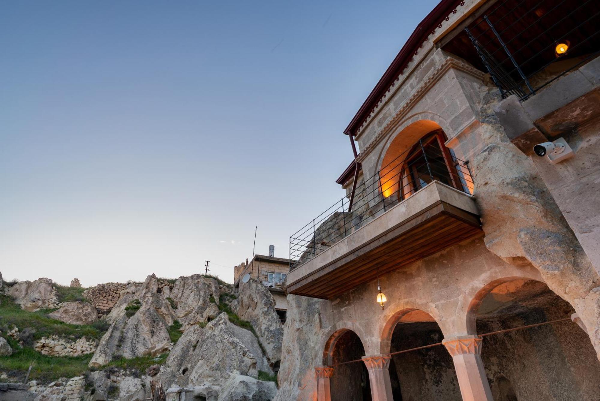 Отель Cappadocia Inans Cave & Swimming Pool Hot Невшехир Экстерьер фото