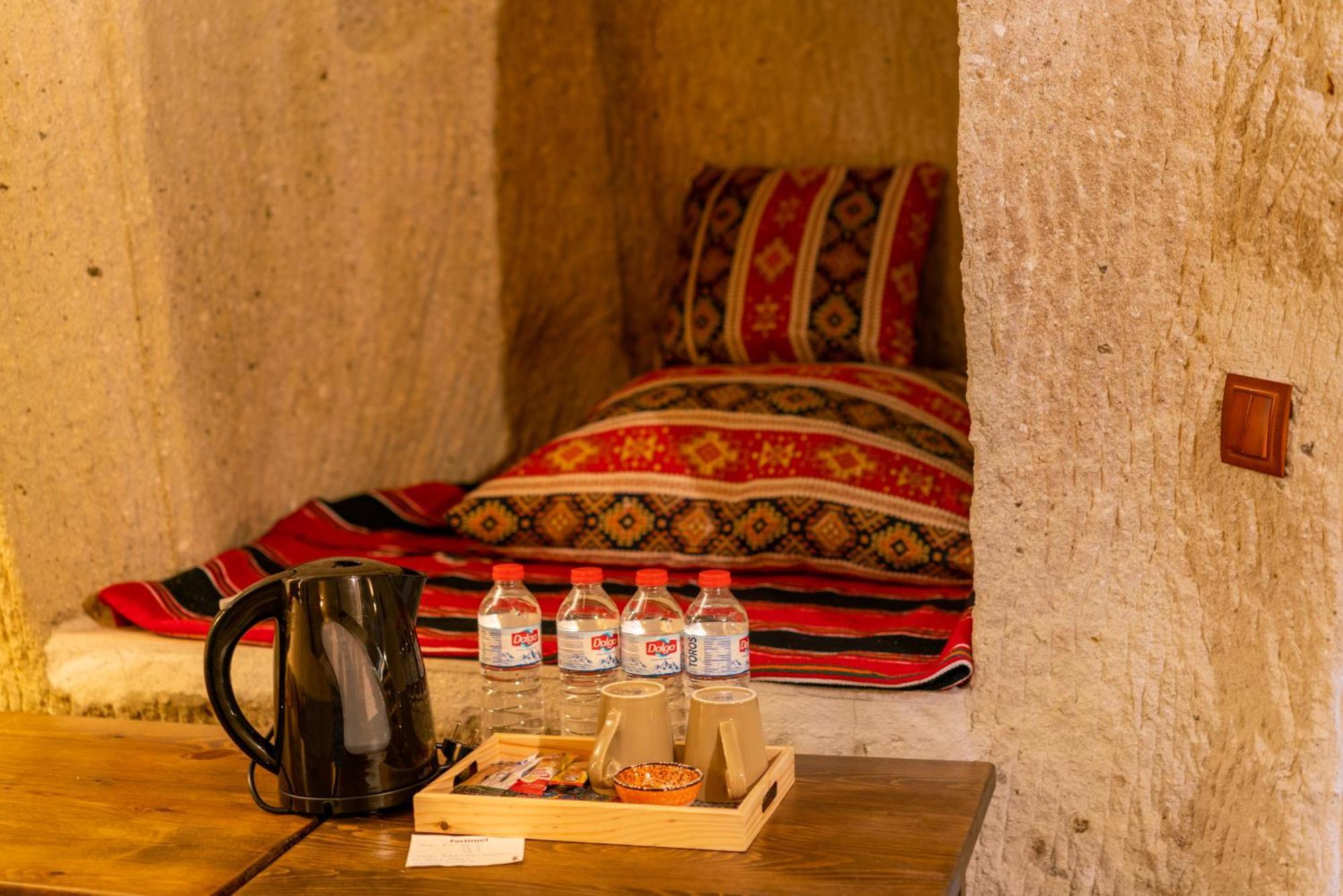 Отель Cappadocia Inans Cave & Swimming Pool Hot Невшехир Экстерьер фото