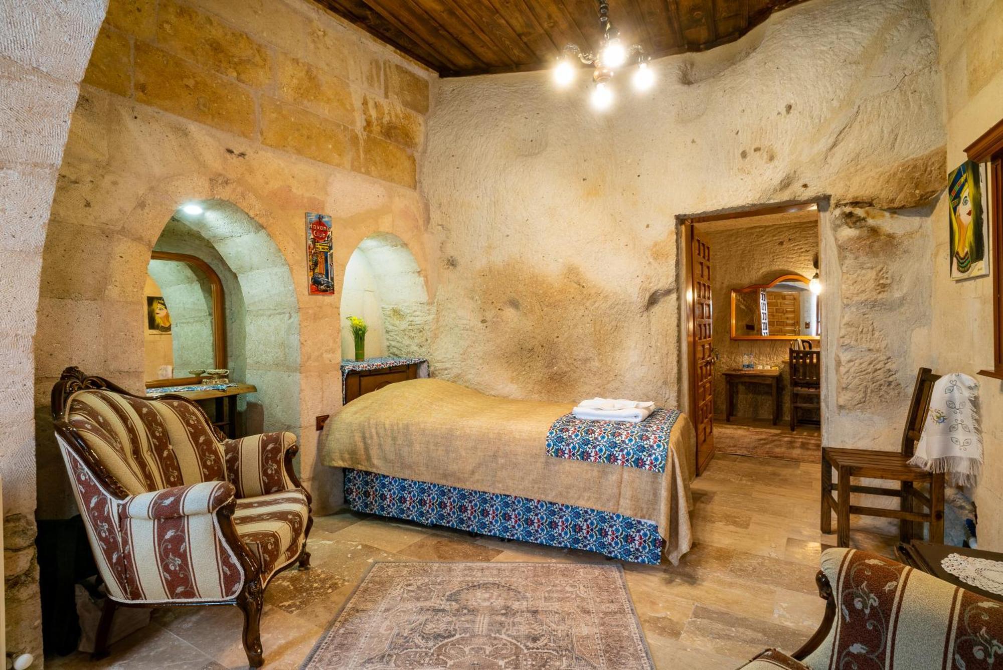 Отель Cappadocia Inans Cave & Swimming Pool Hot Невшехир Экстерьер фото