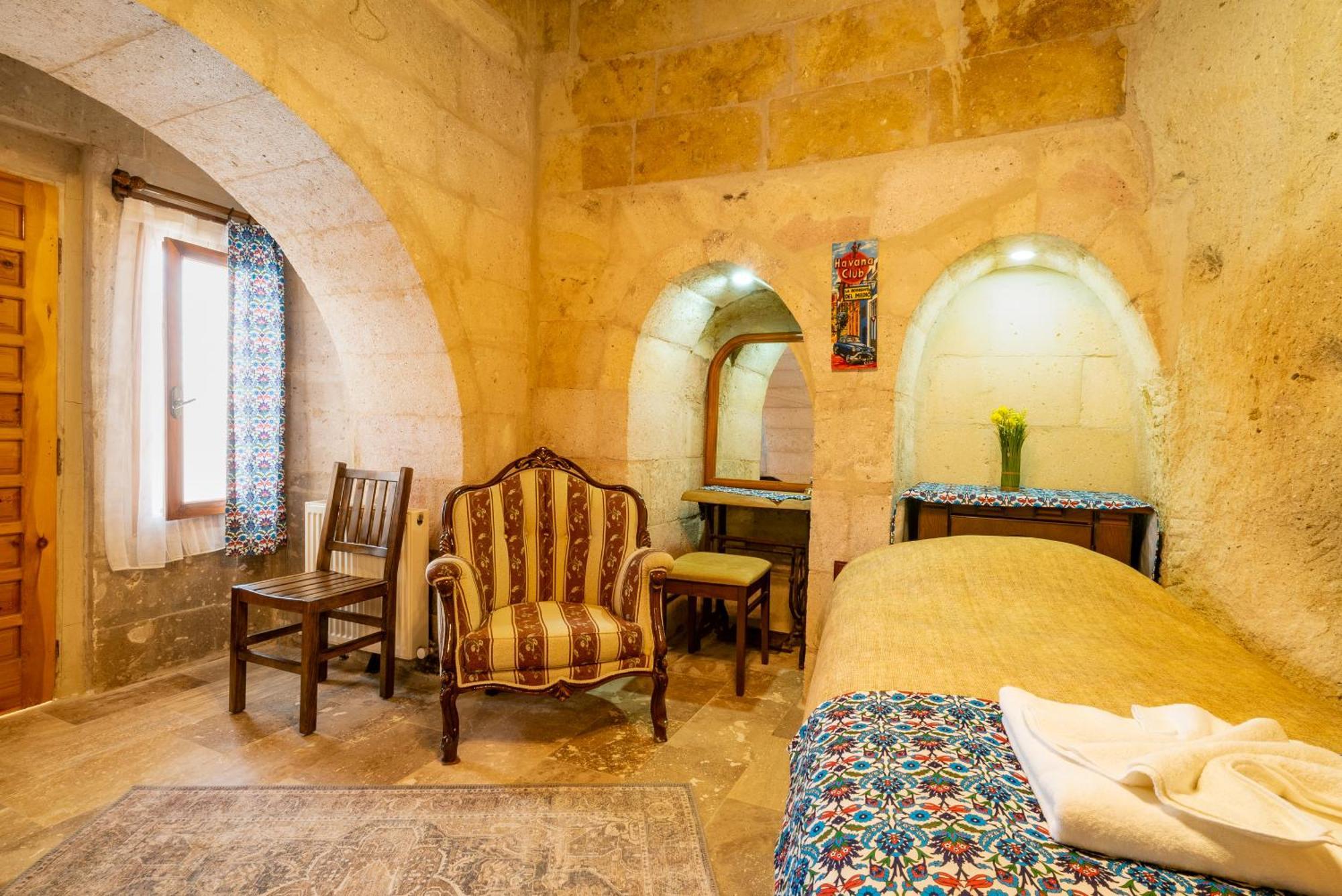Отель Cappadocia Inans Cave & Swimming Pool Hot Невшехир Экстерьер фото