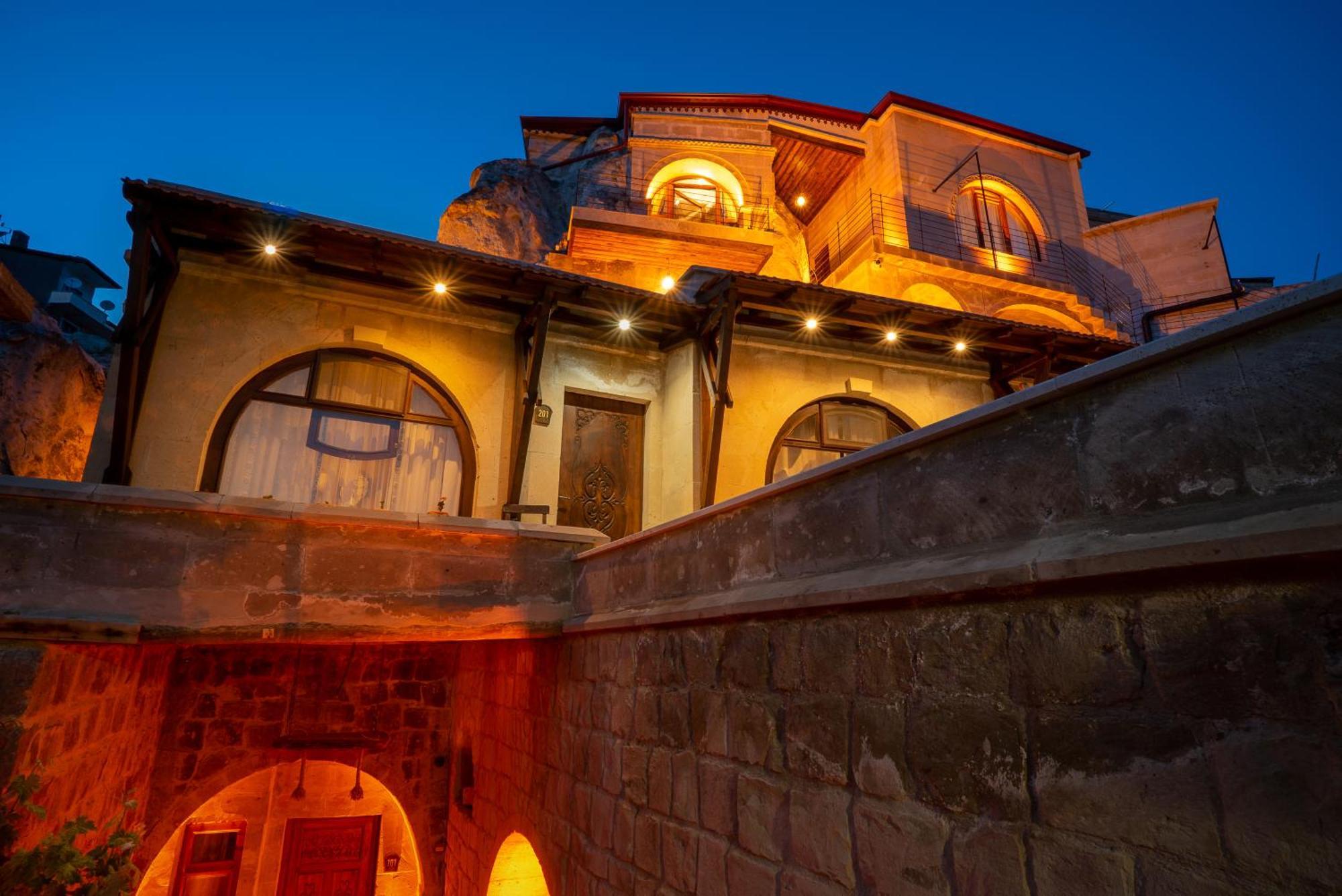 Отель Cappadocia Inans Cave & Swimming Pool Hot Невшехир Экстерьер фото