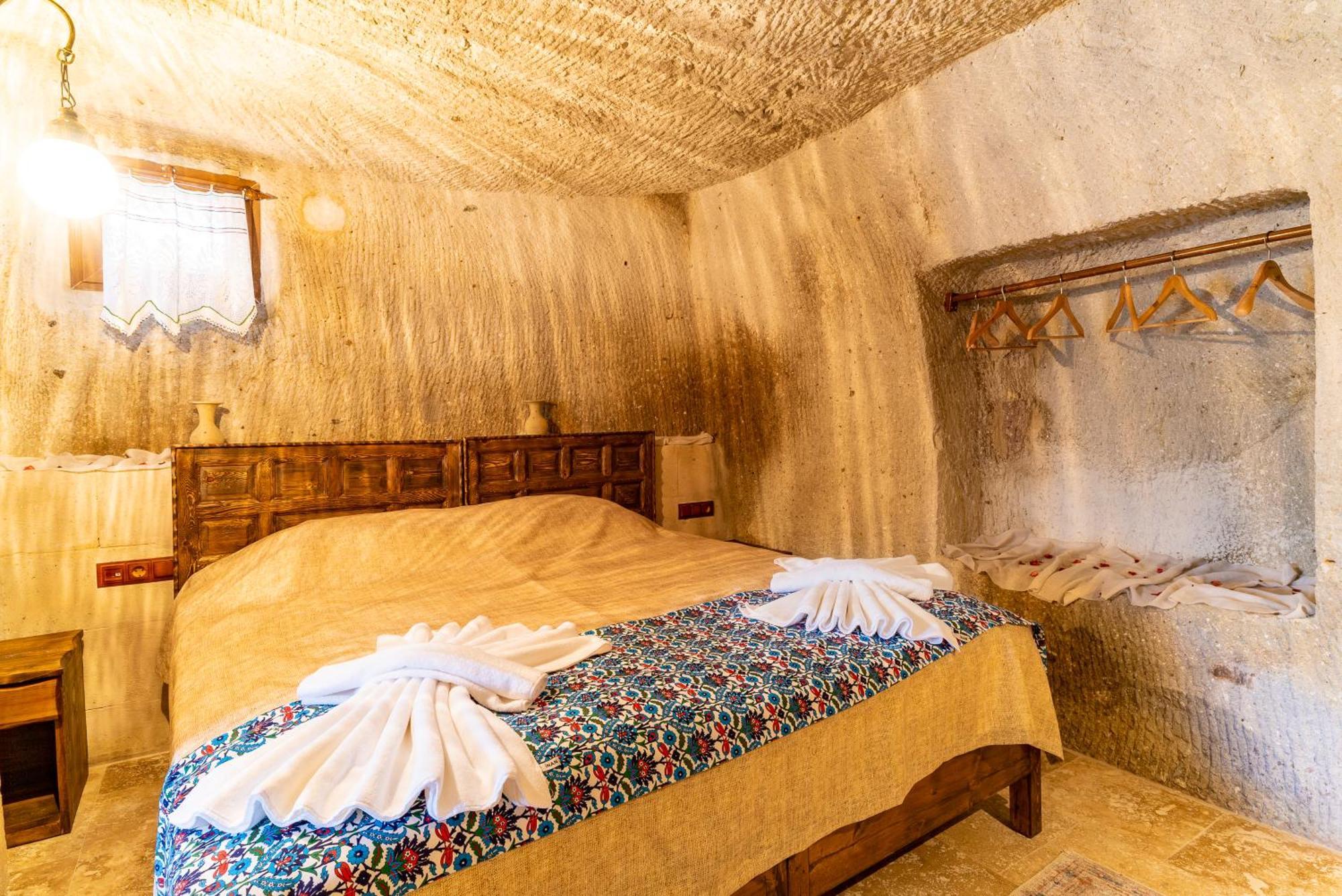 Отель Cappadocia Inans Cave & Swimming Pool Hot Невшехир Экстерьер фото