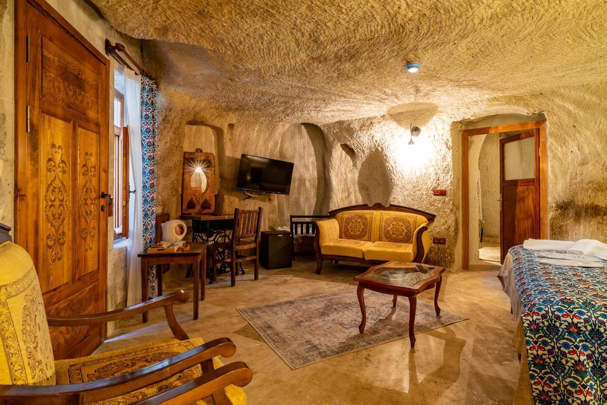 Отель Cappadocia Inans Cave & Swimming Pool Hot Невшехир Экстерьер фото