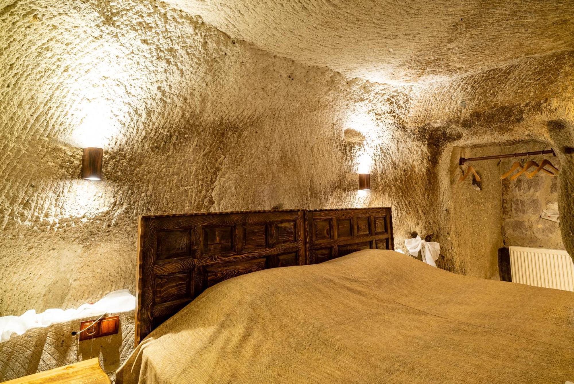 Отель Cappadocia Inans Cave & Swimming Pool Hot Невшехир Экстерьер фото